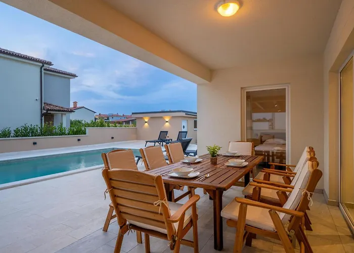 Ferienvilla Dvor Mit Privatem Pool By Interhome *