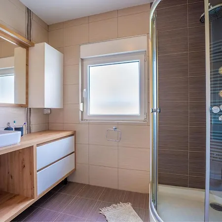 Ferienvilla Dvor Mit Privatem Pool By Interhome Dom wakacyjny Vodnjan
