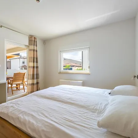 Ferienvilla Dvor Mit Privatem Pool By Interhome Dom wakacyjny