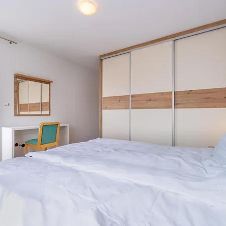 Ferienvilla Dvor Mit Privatem Pool By Interhome * Vodnjan
