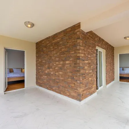 Ferienvilla Dvor Mit Privatem Pool By Interhome Dom wakacyjny *