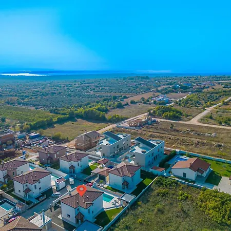 Dom wakacyjny Ferienvilla Dvor Mit Privatem Pool By Interhome Vodnjan
